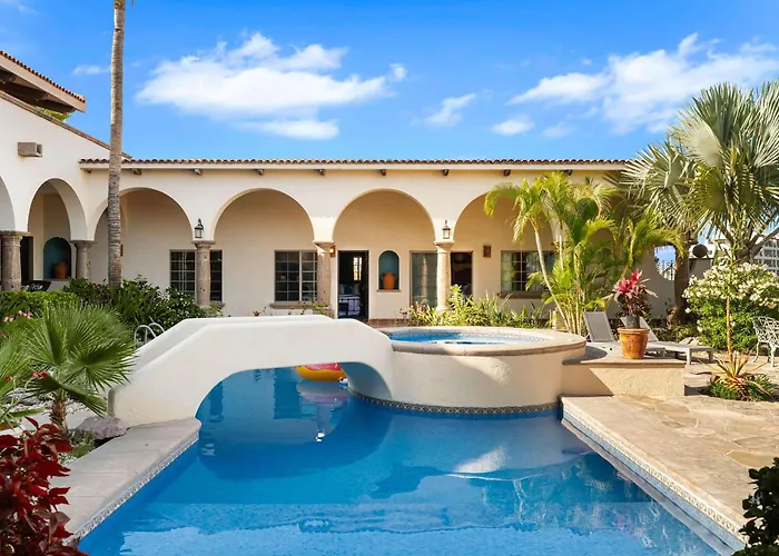 Elegant Hacienda For 20, Ocean Views, Pool Holiday home *