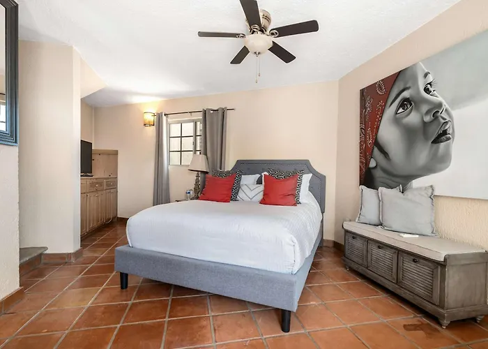 Elegant Hacienda For 20, Ocean Views, Pool Holiday home *