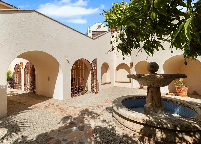 Elegant Hacienda For 20, Ocean Views, Pool