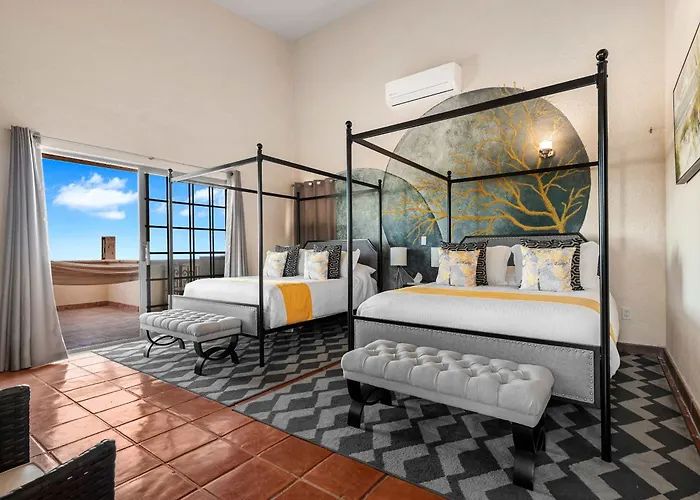Holiday home Elegant Hacienda For 20, Ocean Views, Pool *