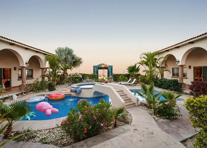 Elegant Hacienda For 20, Ocean Views, Pool Сasa de vacaciones *