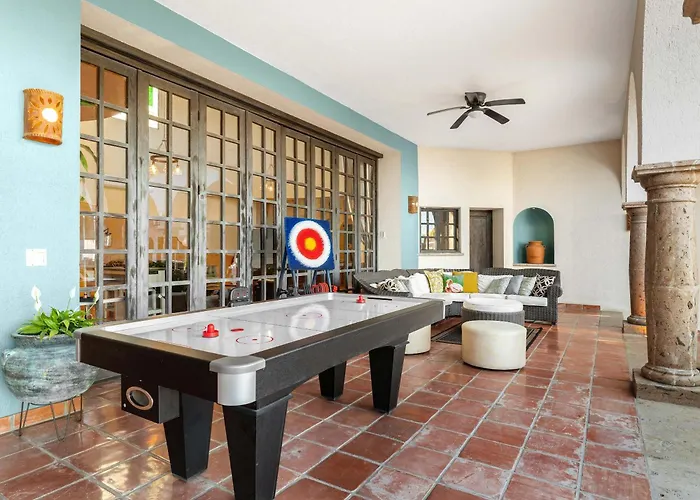 Elegant Hacienda For 20, Ocean Views, Pool