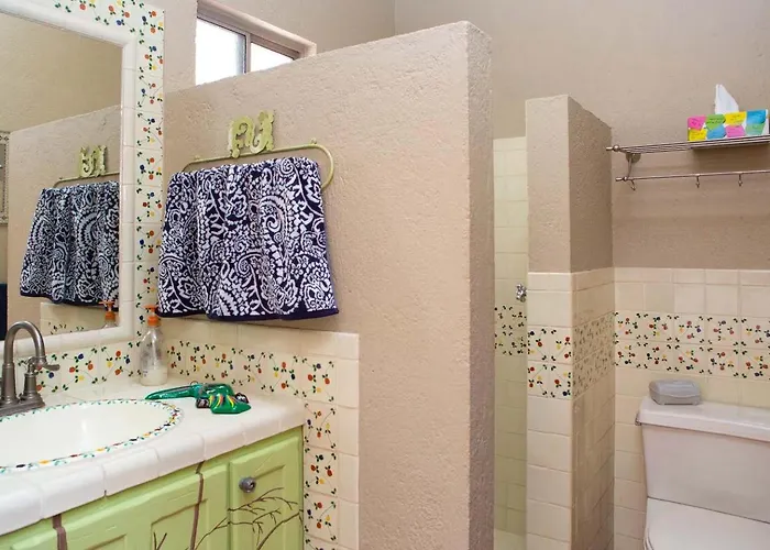 Elegant Hacienda For 20, Ocean Views, Pool Holiday home *