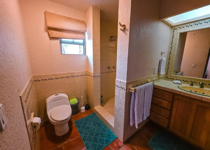 Elegant Hacienda For 20, Ocean Views, Pool *